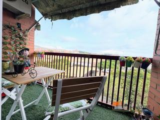 Appartement à Cerdanyola Sud. Piso con ascensor en mataro  zona gatassa