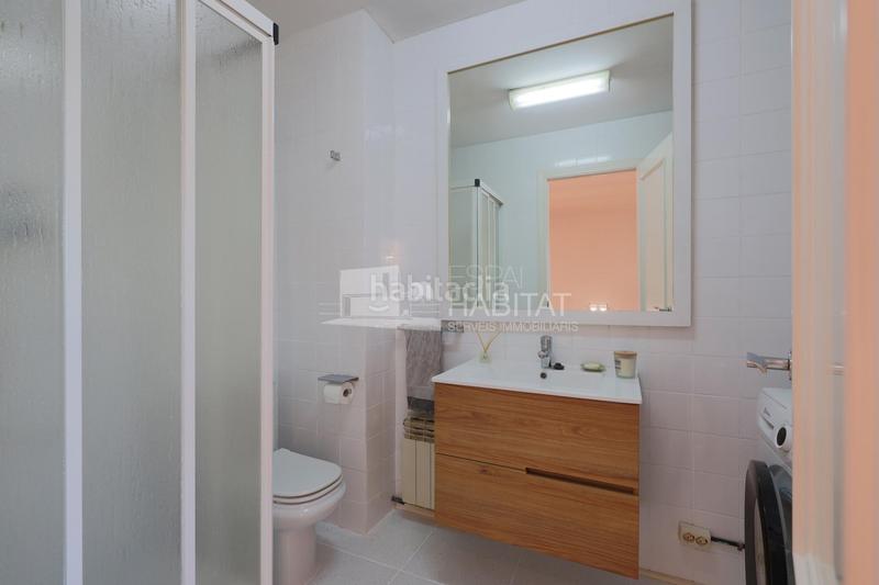 Foto 425386f5-0f9b-4482-99e7-344c6bdd576d. Casa adosada  con piscina comunitaria zona barri de l àngel en Molins de Rei