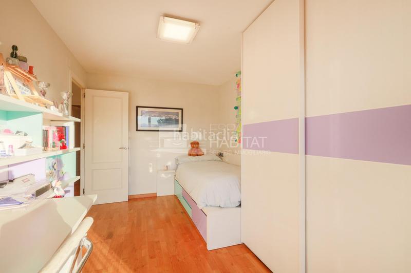 Foto 660005cb-6415-40c2-baa5-633e8b8df23d. Casa adosada  con piscina comunitaria zona barri de l àngel en Molins de Rei