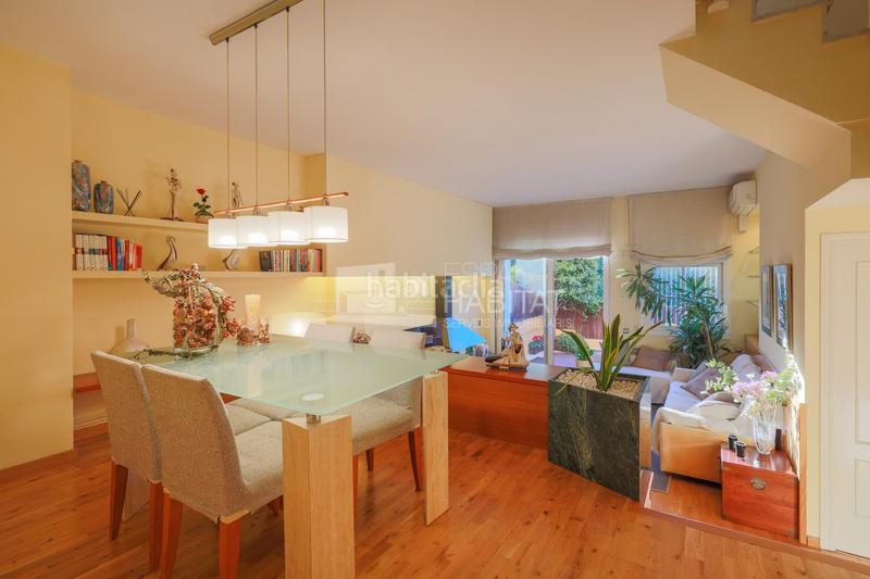 Foto 90f6823a-cf8f-4a2b-a57a-c4b14c767161. Casa adosada  con piscina comunitaria zona barri de l àngel en Molins de Rei