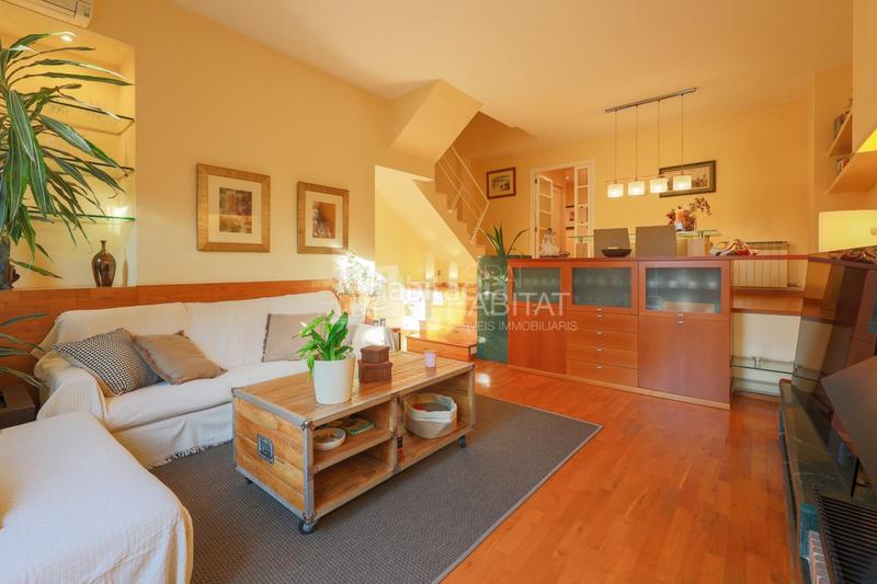 Foto de2d5d8d-7726-433b-acce-ef848068db8b. Casa adosada  con piscina comunitaria zona barri de l àngel en Molins de Rei