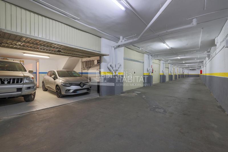 Foto f1591520-55d1-44aa-a5b1-c1753e463f4b. Casa adosada  con piscina comunitaria zona barri de l àngel en Molins de Rei