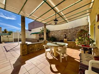 Casa a Centre. Casa de pueblo con múltiples posibilidades en el centro de pined