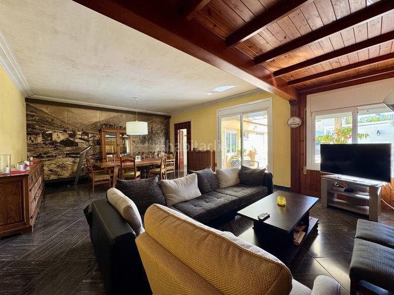 Foto f10177a7-4533-406a-b76a-231b4f7b88b7. Haus mit parking pool in Centre Pineda de Mar