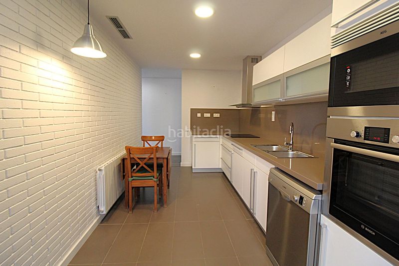 Foto 6a54581d-5b88-4ed4-a010-56ef3ddd629f. Casa espectacular casa en urb.Vallveric, tu paraíso espera en Mataró