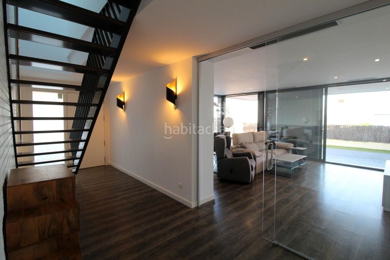 Foto 7d5dc5d8-8dd3-4294-aac6-c7bade8543a3. Casa espectacular casa en urb.Vallveric, tu paraíso espera en Mataró