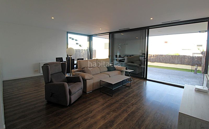 Foto 8e0573ac-3dcd-462c-95f1-31126612d8eb. Casa espectacular casa en urb.Vallveric, tu paraíso espera en Mataró