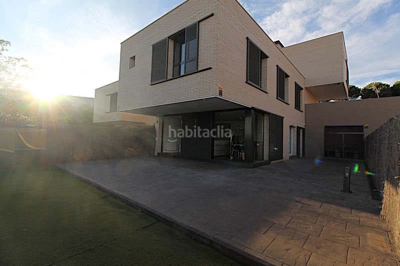 Foto a58bab08-4b1b-48d9-a677-4f8fe5b0bbd8. Casa espectacular casa en urb.Vallveric, tu paraíso espera en Mataró