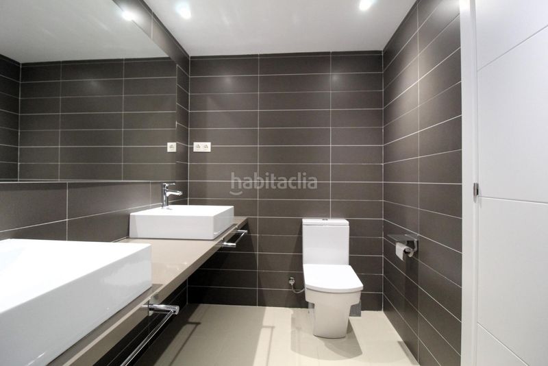 Foto ab932a8d-9ced-4124-8515-e16247ed92d3. Casa espectacular casa en urb.Vallveric, tu paraíso espera en Mataró