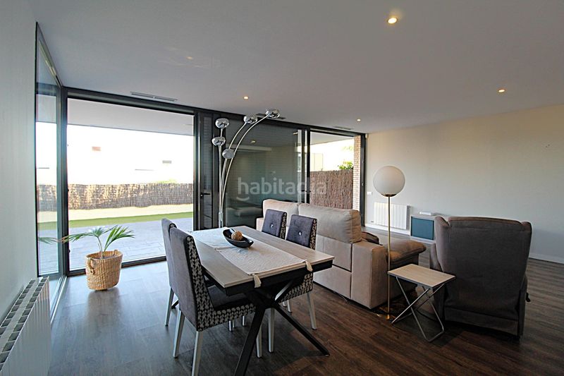 Foto e0939118-b08d-46b9-bfba-6193ae8d6130. Casa espectacular casa en urb.Vallveric, tu paraíso espera en Mataró