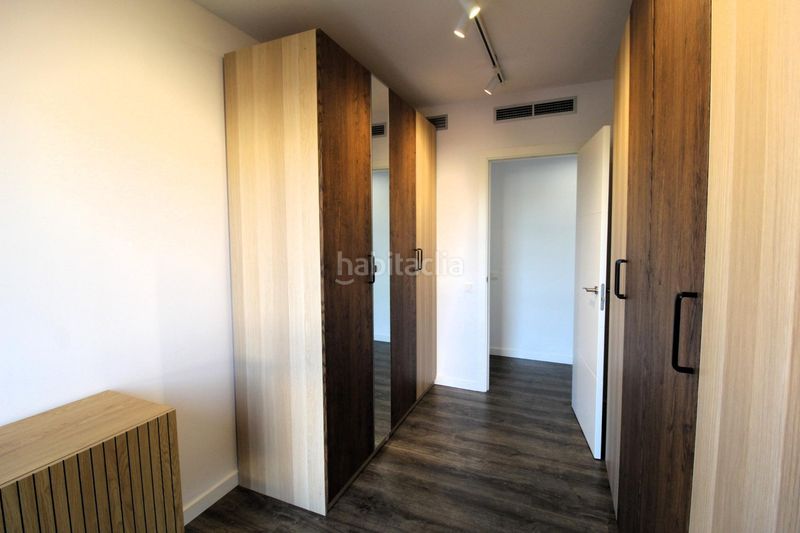 Foto fd9c7319-b747-43e7-922a-aee7ed91c75e. Casa espectacular casa en urb.Vallveric, tu paraíso espera en Mataró