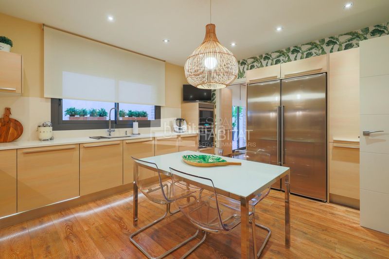 Foto 025b965c-2378-47d5-8d39-b31b2832e5a2. Xalet amb aparcament piscina a Vilassar de Dalt