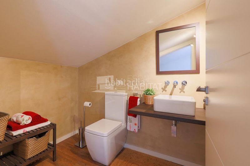 Foto 15c6090a-df33-4c48-b5eb-bbdc3743f9d3. Xalet amb aparcament piscina a Vilassar de Dalt