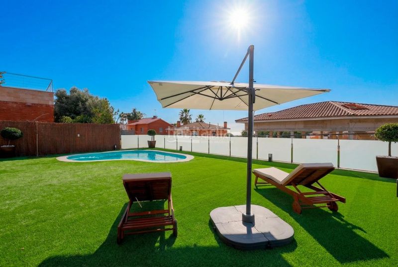 Foto 29b5012a-06fc-4b90-aa1d-9ddc1671aca7. Xalet amb aparcament piscina a Vilassar de Dalt