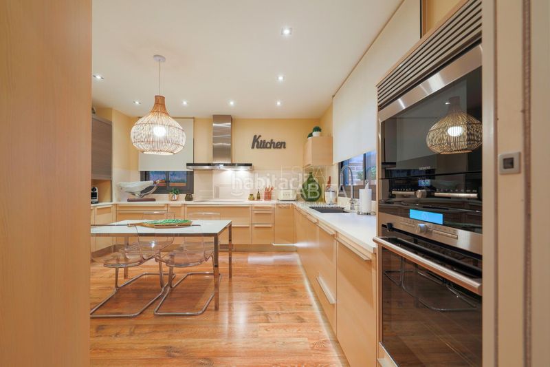 Foto 421d5ec7-0fe4-4819-8b1e-07a31092285c. Xalet amb aparcament piscina a Vilassar de Dalt