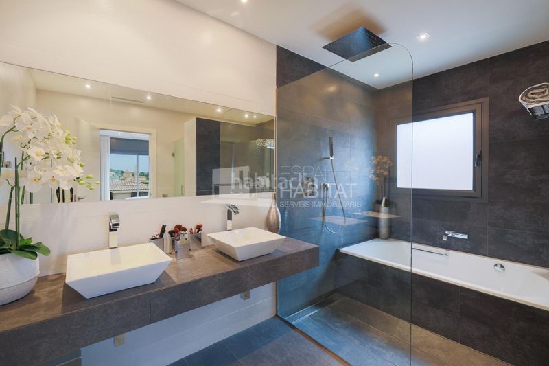 Foto 6f195e91-c85a-4827-9fa5-bd00dc948f7b. Xalet amb aparcament piscina a Vilassar de Dalt