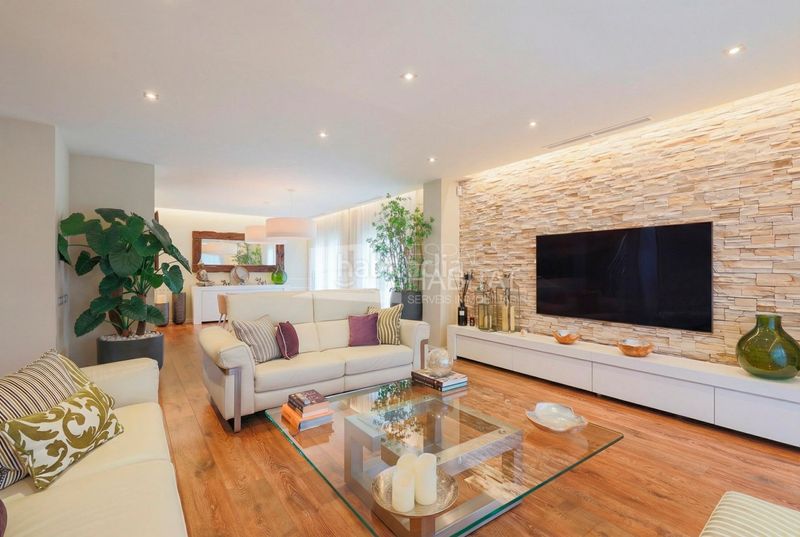 Foto b97d3328-e265-46e0-b492-0b5644e65c28. Xalet amb aparcament piscina a Vilassar de Dalt