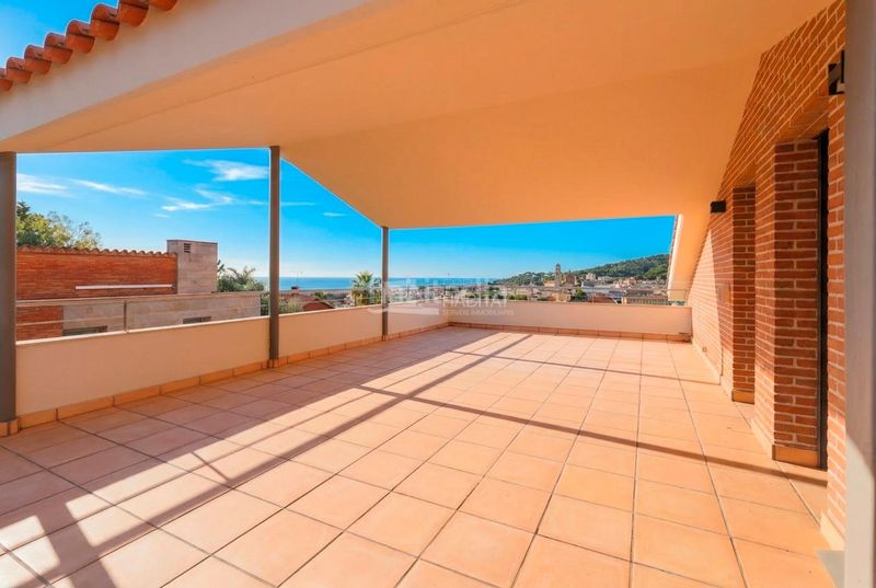 Foto d4559cec-4e01-4599-bcfe-68f09c375af0. Xalet amb aparcament piscina a Vilassar de Dalt