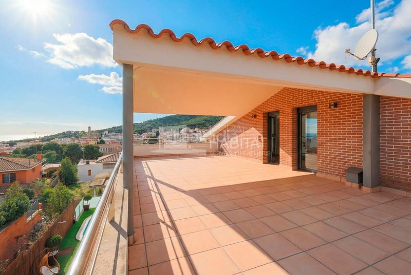 Foto db3c8818-1c26-48db-92d2-5215978b0ca2. Xalet amb calefacció aparcament piscina a Vilassar de Dalt