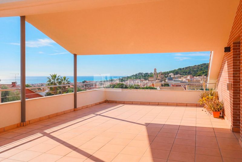 Foto e0b4056b-f0a3-47c0-bba5-b2595764fcc5. Xalet amb aparcament piscina a Vilassar de Dalt