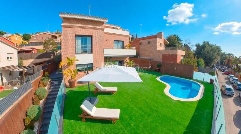 Foto fce791a6-5c00-403b-baf5-734d820c1006. Xalet amb aparcament piscina a Vilassar de Dalt