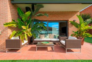 Chalet en Vilassar de Dalt. Elegancia y diseño a un paso del centro de la población  casa en