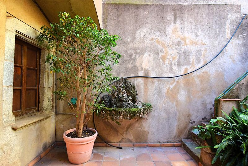 Foto c0e7a56b-b27a-46d2-9863-88f9e31340a0. Casa a Centre Mataró