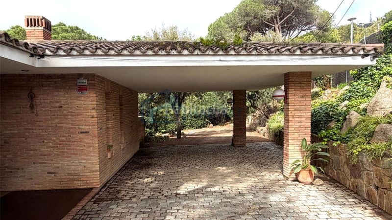 Foto 2604edb5-c196-412a-9099-679a14e0331b. Xalet amb calefacció aparcament a Cabrils