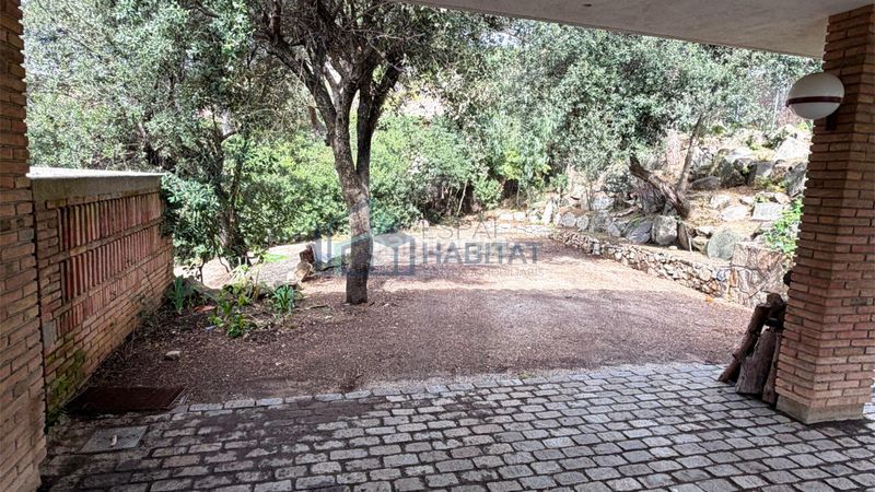 Foto 2ba91d5c-02ba-44e3-8ebc-61866c40d051. Xalet amb calefacció aparcament a Cabrils