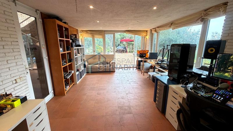 Foto 378aecf9-a8cb-49d0-b7ca-7979c4b7538f. Xalet amb calefacció aparcament a Cabrils