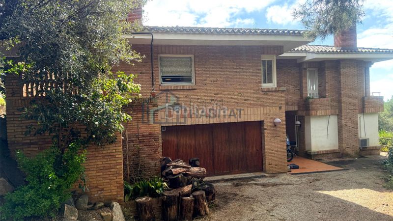 Foto b856406c-3d66-4be0-9a7b-b4025edebe55. Xalet amb calefacció aparcament a Cabrils