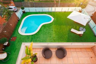 Chalet en Vilassar de Dalt. Elegancia y diseño a un paso del centro de la población  casa en