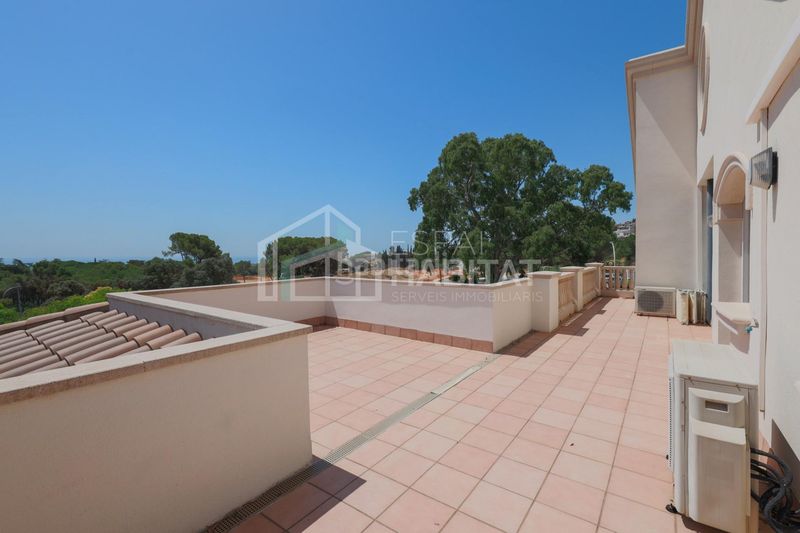 Foto 27633afd-dd24-4f2a-9762-97eb4f3df288. Casa amb calefacció aparcament piscina a Vilassar de Dalt