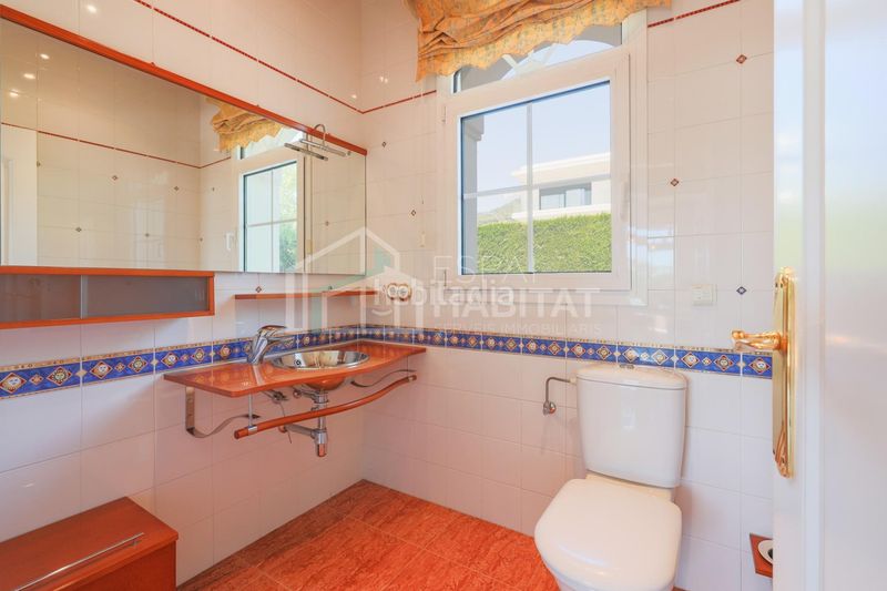 Foto 41ed7749-2ba4-4111-966c-54c129c22fb7. Casa amb calefacció aparcament piscina a Vilassar de Dalt