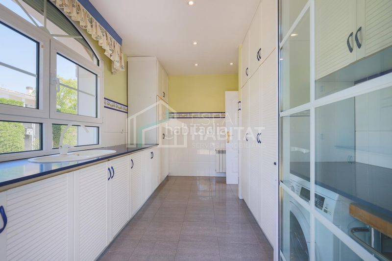 Foto 4e210b01-2aa0-442b-ada8-552449479f7a. Casa amb calefacció aparcament piscina a Vilassar de Dalt