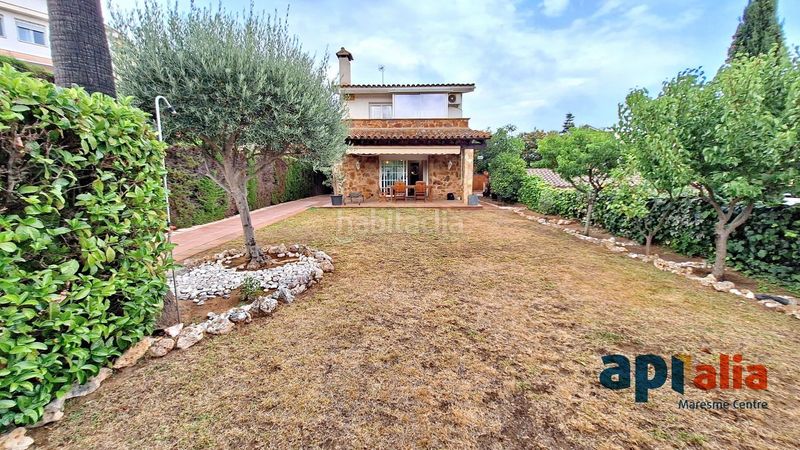 Foto 0871f465-b038-40c4-b310-9dc5d437d1db. Casa amb calefacció aparcament a Vilassar de Dalt