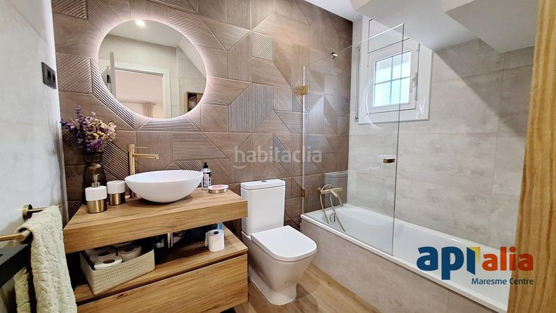 Foto e2165bf1-9adc-4c4b-8fef-02fd163696d3. Casa amb calefacció aparcament a Vilassar de Dalt