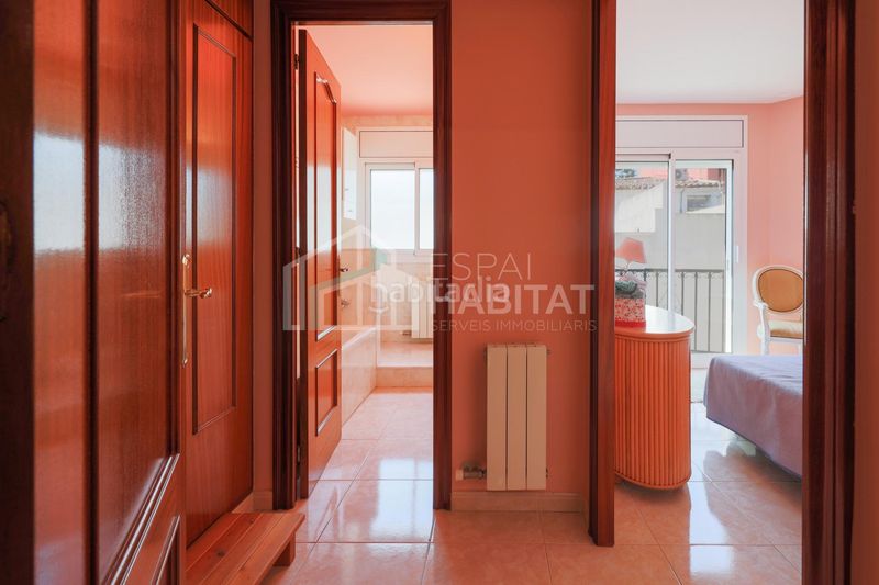 Foto 44687acf-f173-4fc4-a04d-f7998d18254b. Casa adossada amb calefacció aparcament a Vilassar de Dalt