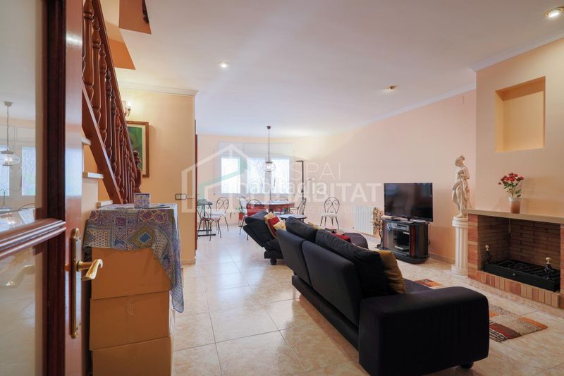 Foto bd63570e-7ed8-4aed-a4b3-3bc9ed4d4d02. Casa adossada amb calefacció aparcament a Vilassar de Dalt