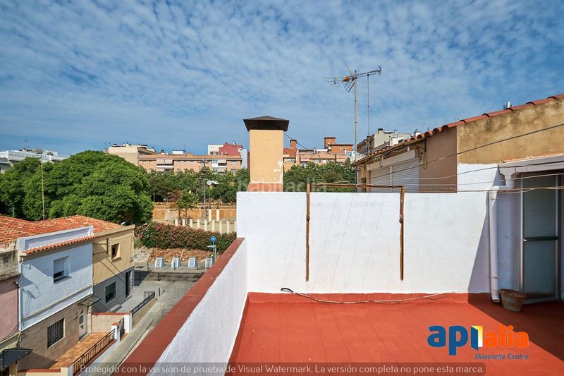 Foto edcaf750-524d-494a-9c22-cedeeaf0c4ce. Casa adossada amb calefacció aparcament a Cerdanyola Nord Mataró