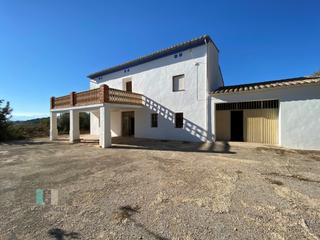 Mas à Ciutat del Transport - La Salera. Finca agricola con masia de 200m2,en urbanizacion benadresa,con