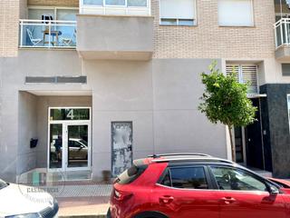 Miete Geschäftsraum  N/a. Local comercial en pueblo zona de servicios