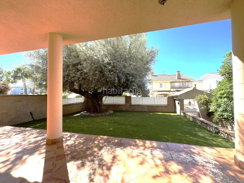 Foto 5143d29d-4ac9-4f11-8ceb-accef303d2a3. Rent chalet with parking in Heliópolis Benicasim / Benicàssim