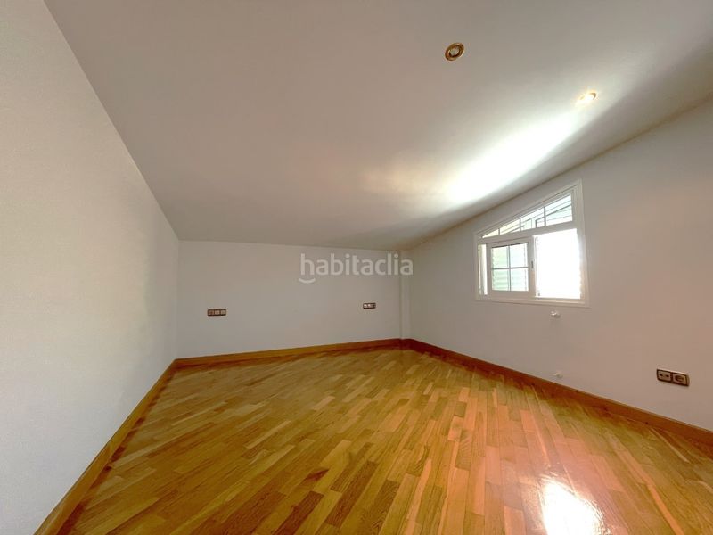 Foto 6d4e8363-5c2e-4528-82c9-244f9b3f7c77. Rent chalet with parking in Heliópolis Benicasim / Benicàssim