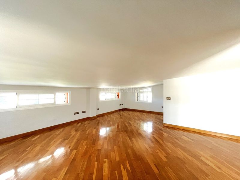 Foto d340ca8a-748f-481e-a6bd-06b9cc940fec. Rent chalet with parking in Heliópolis Benicasim / Benicàssim