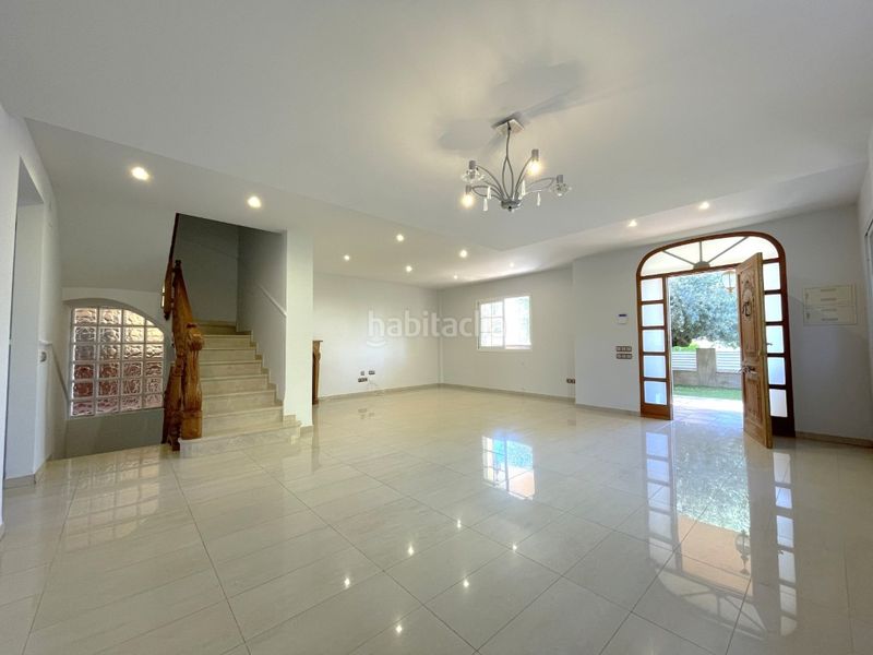 Foto f71cda18-b8e3-40cf-9075-479d2c5441a3. Rent chalet with parking in Heliópolis Benicasim / Benicàssim