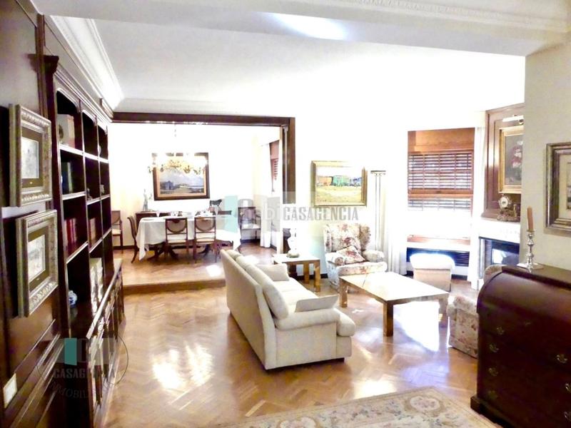 Foto 737bf289-b17c-4383-b8be-c159d4589e9e. Chalet mit heizung parking in Zona Avenida del Mar Castellón de la Plana