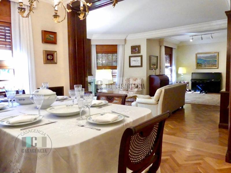 Foto 9ba41c68-f6aa-49e4-bd03-8d77faf921f5. Chalet mit heizung parking in Zona Avenida del Mar Castellón de la Plana