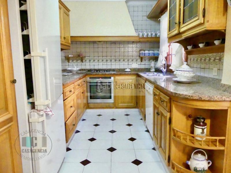 Foto a10fb0a0-efac-4146-85af-91017058f0db. Chalet mit heizung parking in Zona Avenida del Mar Castellón de la Plana