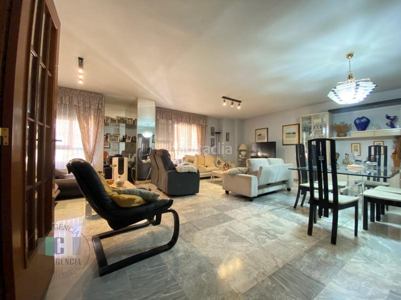 Foto c26e238e-2b5d-4611-94e0-59196655d353. Piso  de grandes dimensiones en alcalde tarrega en Castellón de la Plana